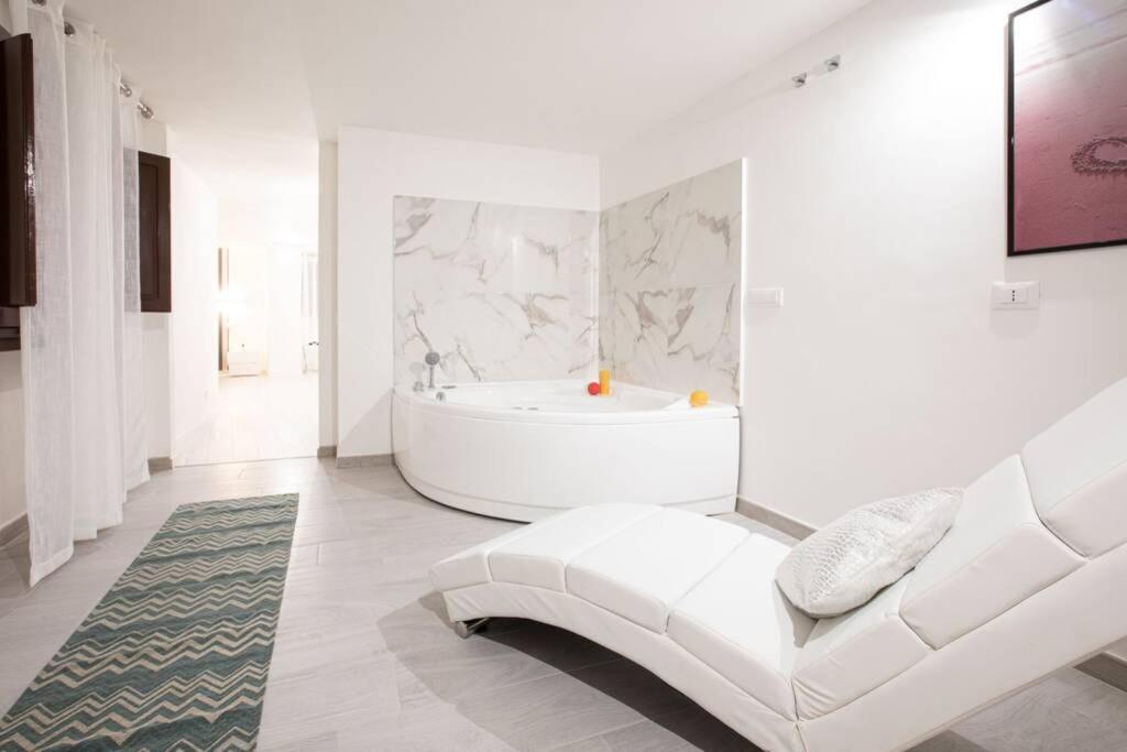 Unforgettable Split Level Jacuzzi Suite Navona - Top Collection Róma Kültér fotó